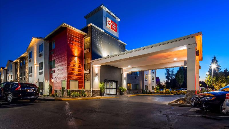 Best Western Plus Executive Hotel & Suites