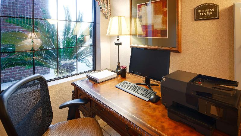 Best Western Plus Executive Hotel & Suites
