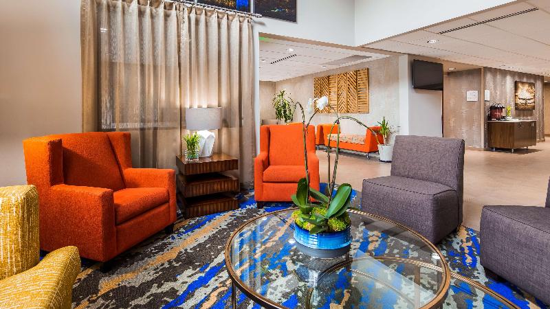 هتل Best Western Plus Executive  And Suites