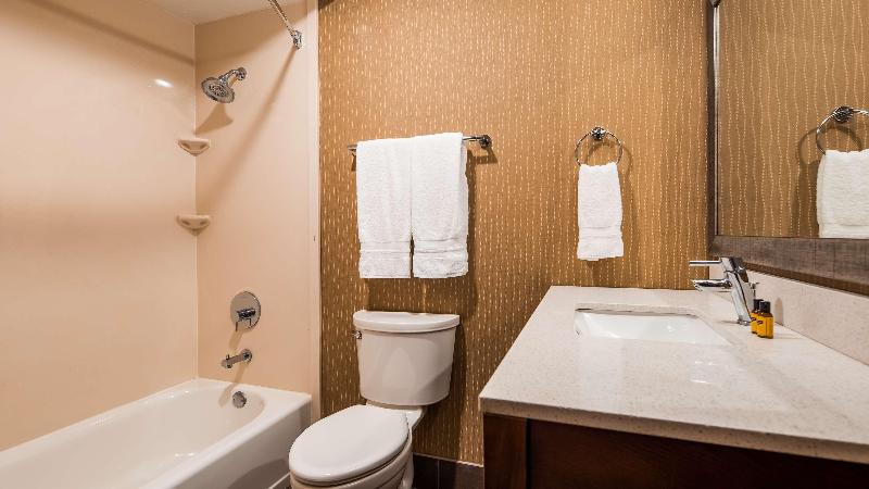 Best Western Plus Executive Hotel & Suites