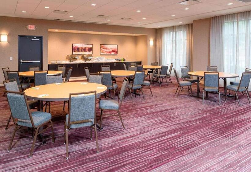 هتل Courtyard Louisville Downtown