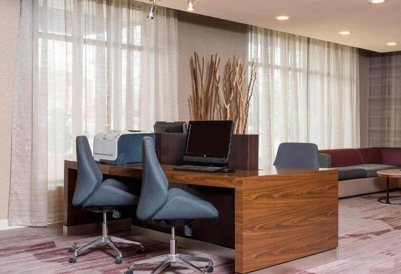 هتل Courtyard Louisville Downtown