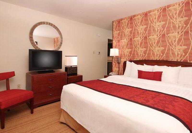 Отель Courtyard By Marriott San Jose South/morgan Hill