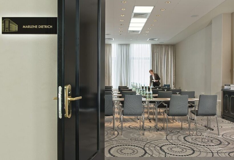 Fotos del hotel Crowne Plaza Berlin  Potsdamer Platz, An Ihg:  10