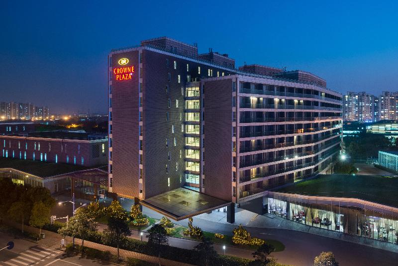 호텔 Crowne Plaza Shanghai Xiayang Lake, An Ihg