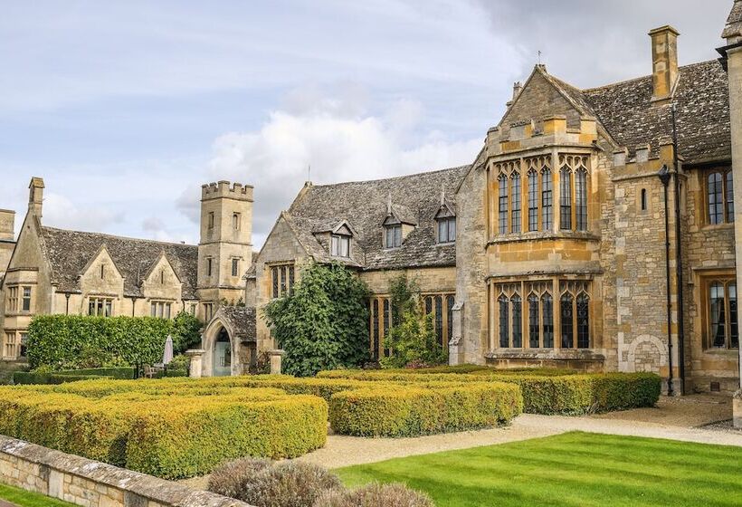 ホテル Ellenborough Park