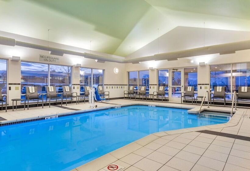 هتل Fairfield Inn And Suites By Marriott Madison East