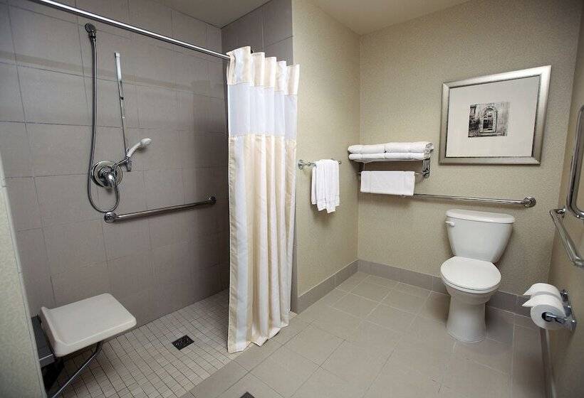 هتل Hilton Garden Inn Sioux Falls South