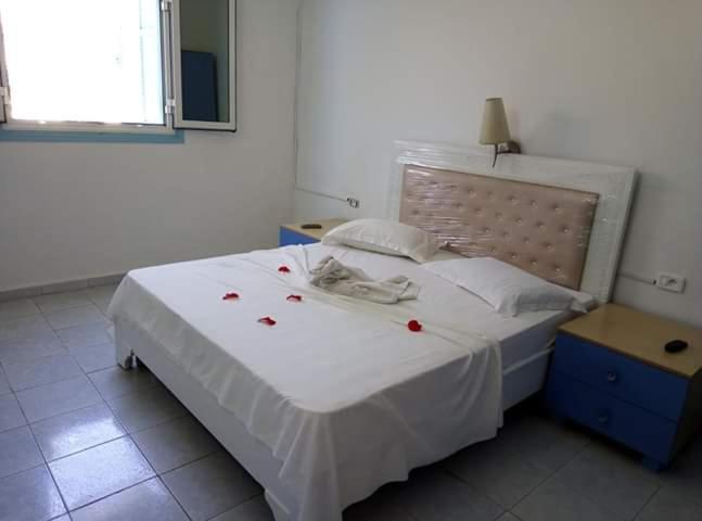 هتل Houria House Sable D'or