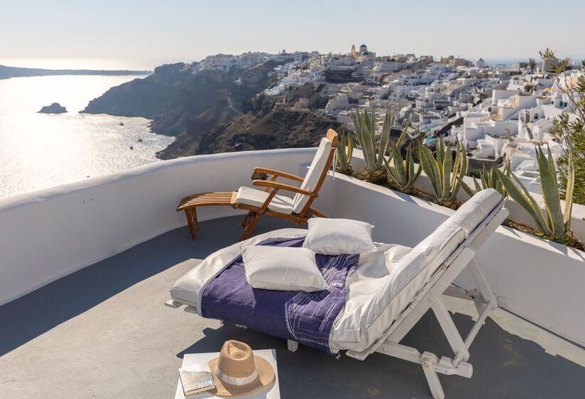 هتل Ikies Santorini