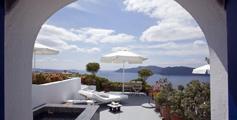 هتل Ikies Santorini