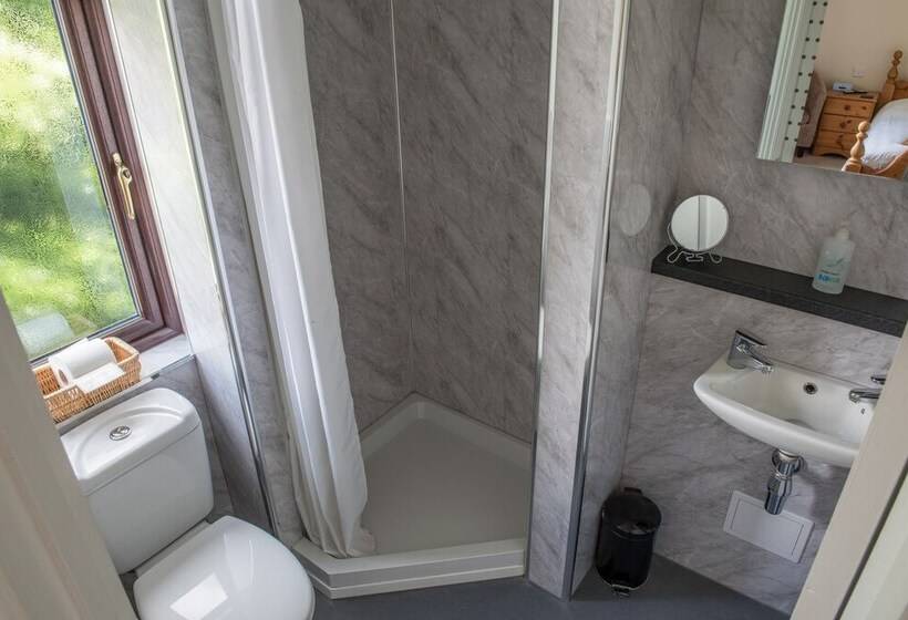 هتل Toothbrush Rooms At Lattice Lodge   Guest Kitchen & Ev Recharging