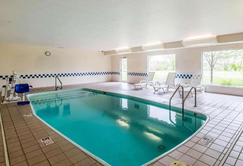 هتل Quality Inn