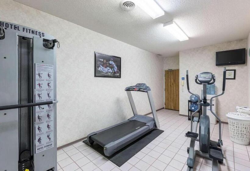 هتل Quality Inn