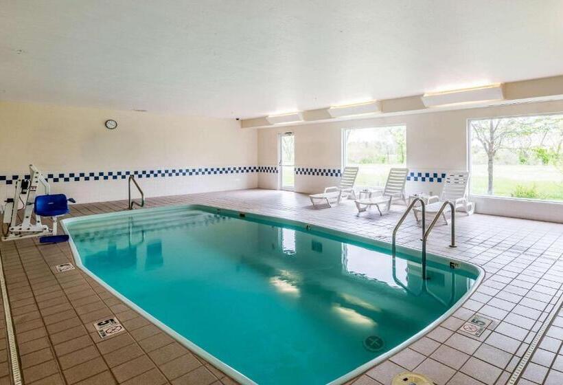 هتل Quality Inn
