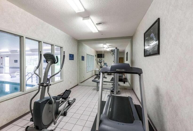 هتل Quality Inn