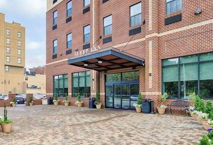 هتل Sleep Inn And Suites Downtown Inner Harbor