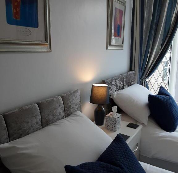 Fotos del hotel The Cardoun:  3