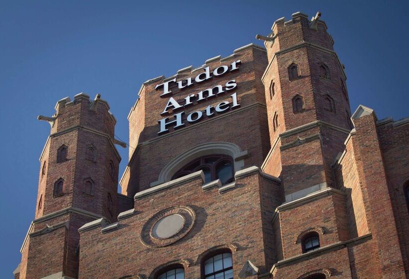 Hotel The Tudor Arms  Cleveland  A Doubletree By Hilton