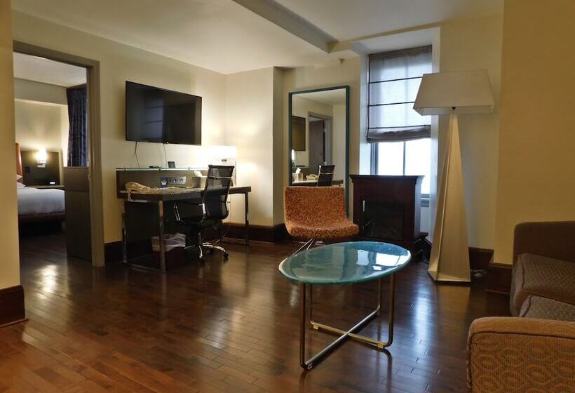 The Tudor Arms Hotel Cleveland   A Doubletree By Hilton