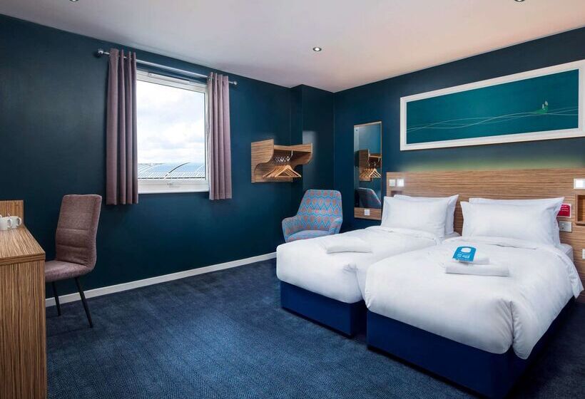 هتل Travelodge Birmingham Airport
