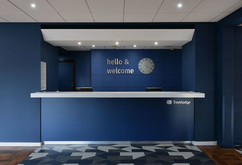 هتل Travelodge Birmingham Airport
