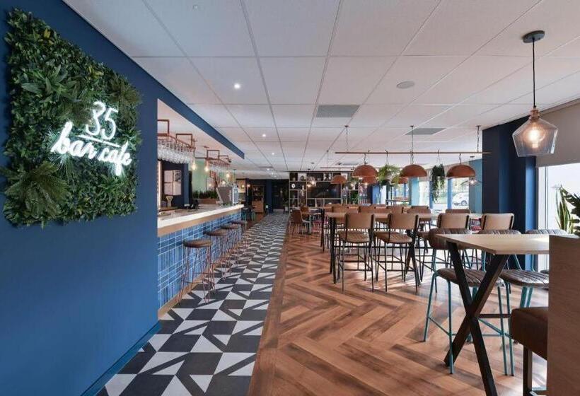هتل Travelodge Birmingham Airport
