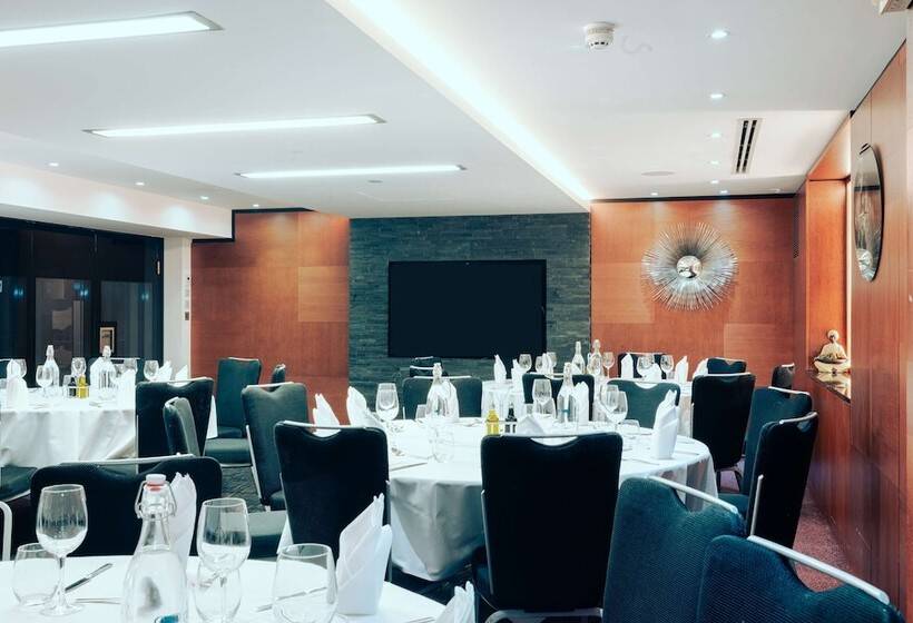 בית מלון כפרי Doubletree By Hilton London Greenwich