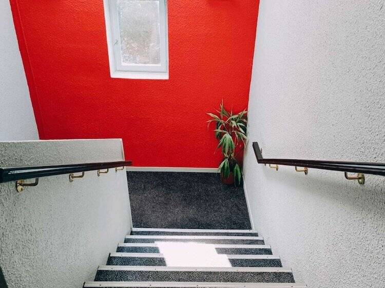 Enzo Hotels Trappes By Kyriad Direct