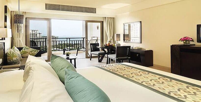 هتل Howard Johnson Resort Sanya Bay