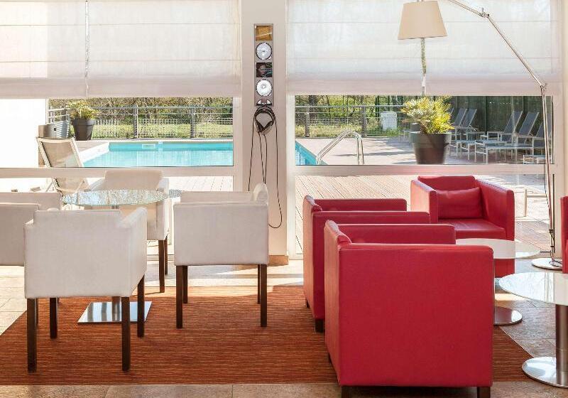 ホテル Ibis Golfe De Sainttropez