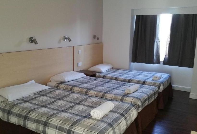 בית מלון כפרי Lynden Court