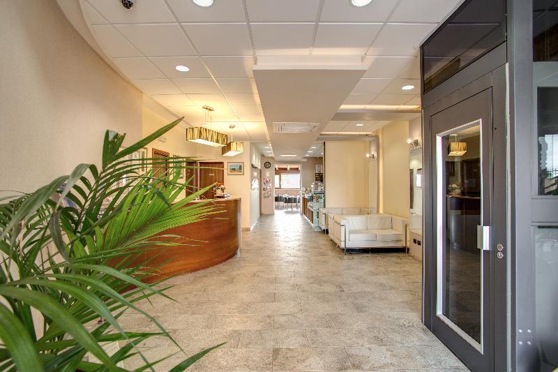 Fotos del hotel Roma Tiburtina Metro:  28