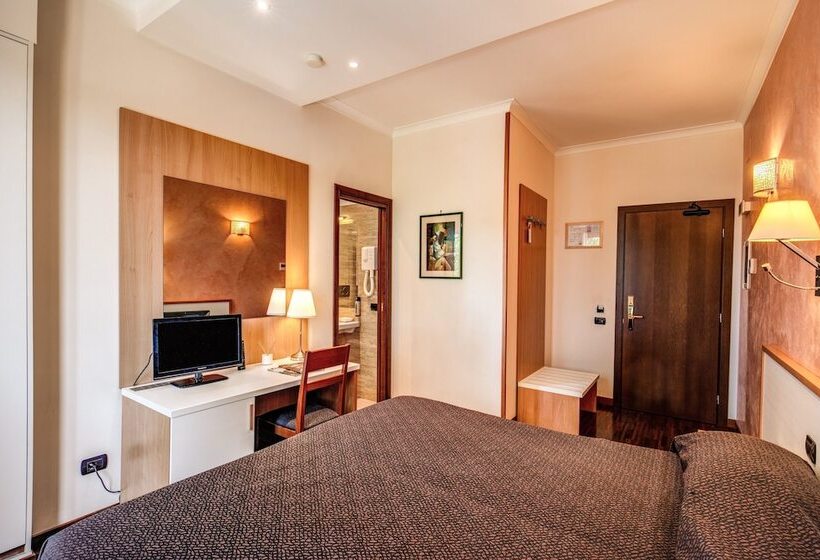 Fotos del hotel Roma Tiburtina Metro:  2