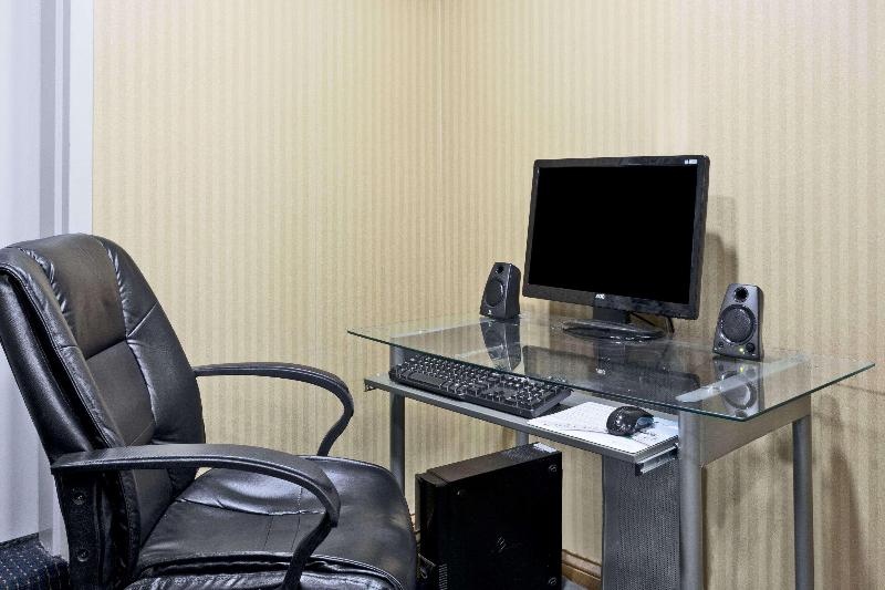 酒店 Super 8 By Wyndham Franklin Hwy 31