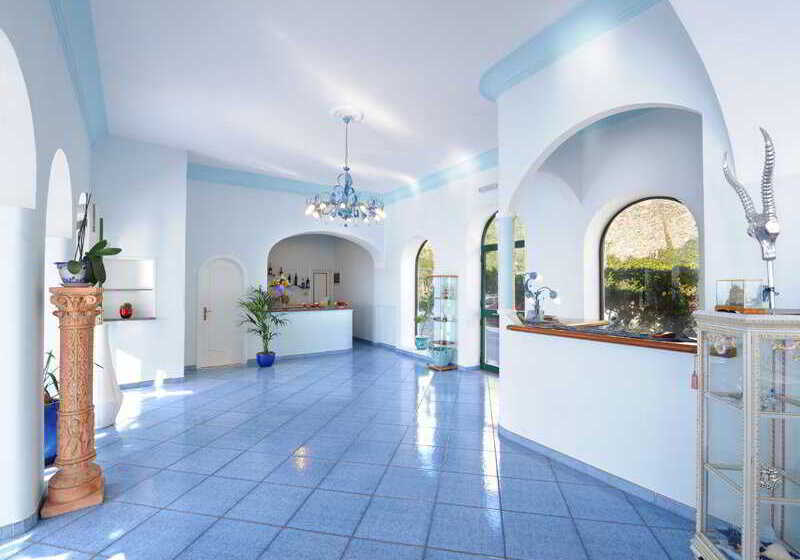 Отель Torre Saracena