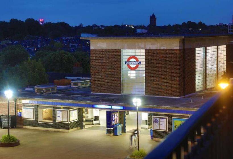 هاستل Best Western Northfields Ealing