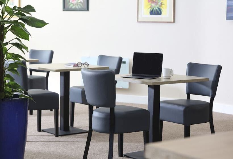 هاستل Best Western Northfields Ealing