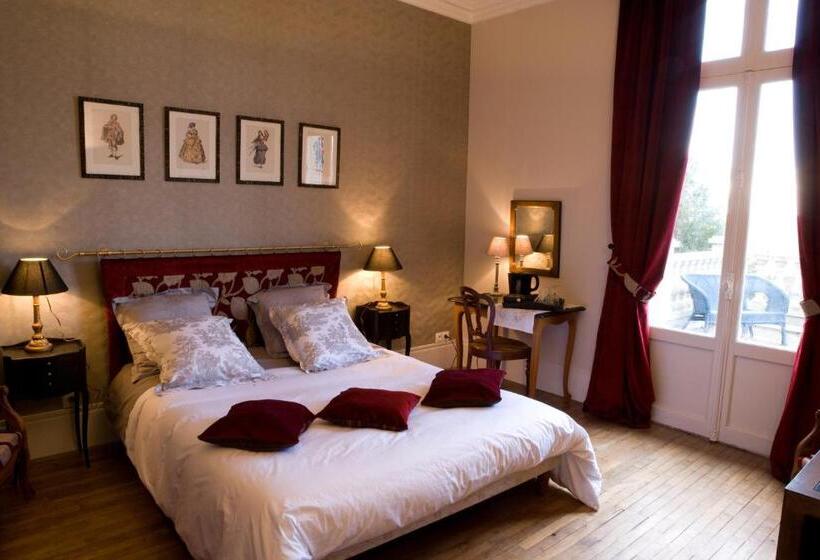 ベッドアンドブレックファースト Le Manoir De Crisolles