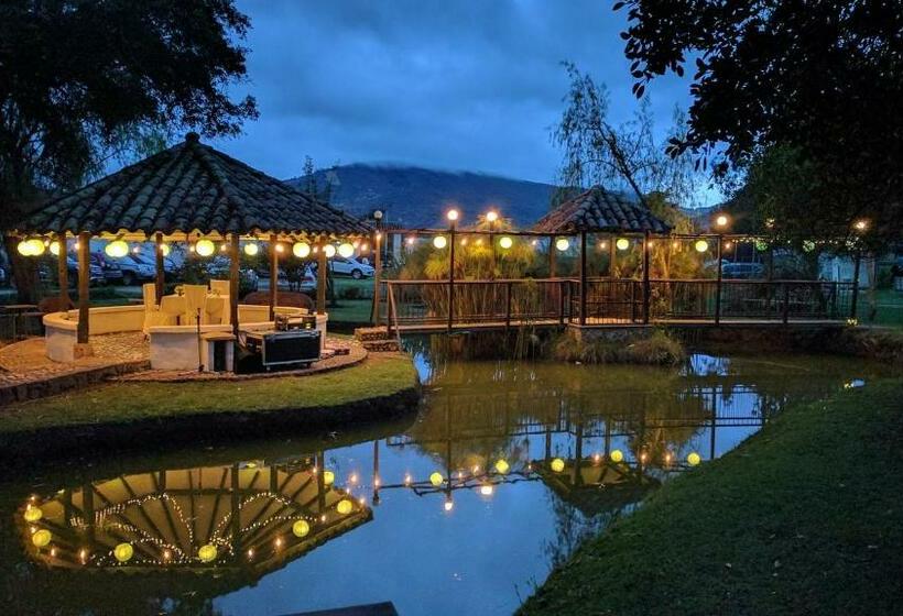 בית מלון כפרי Posada Cafe La Huerta