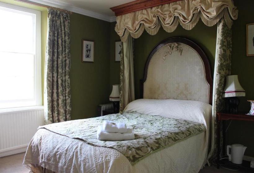 Bed and Breakfast Bloomfield House