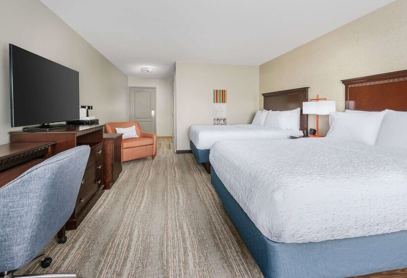 Hampton Inn And Suites Thousand Oaks