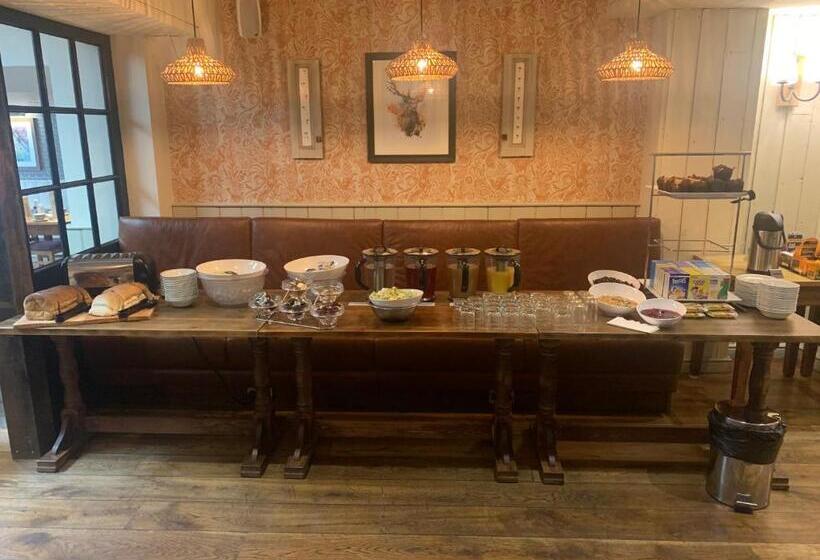 هتل Abbey Fields By Chef & Brewer Collection