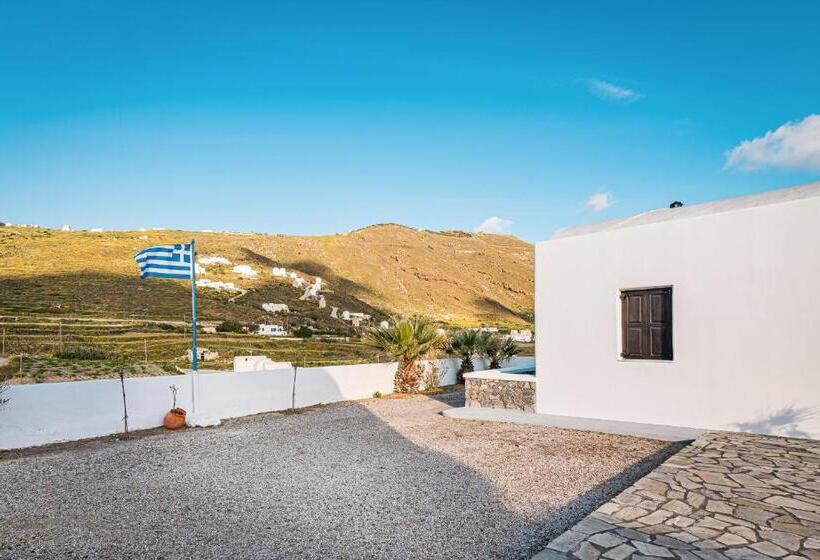 هتل Agia Irini