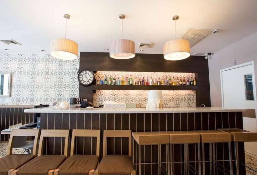 هتل Aphrodite Inn Bangkok