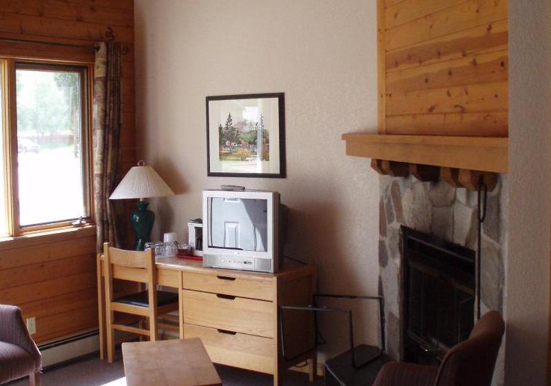 فندق Bear Hill Lodge