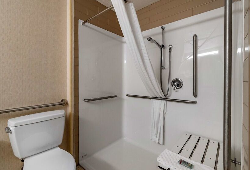 هتل Best Western Bonnyville Inn & Suites