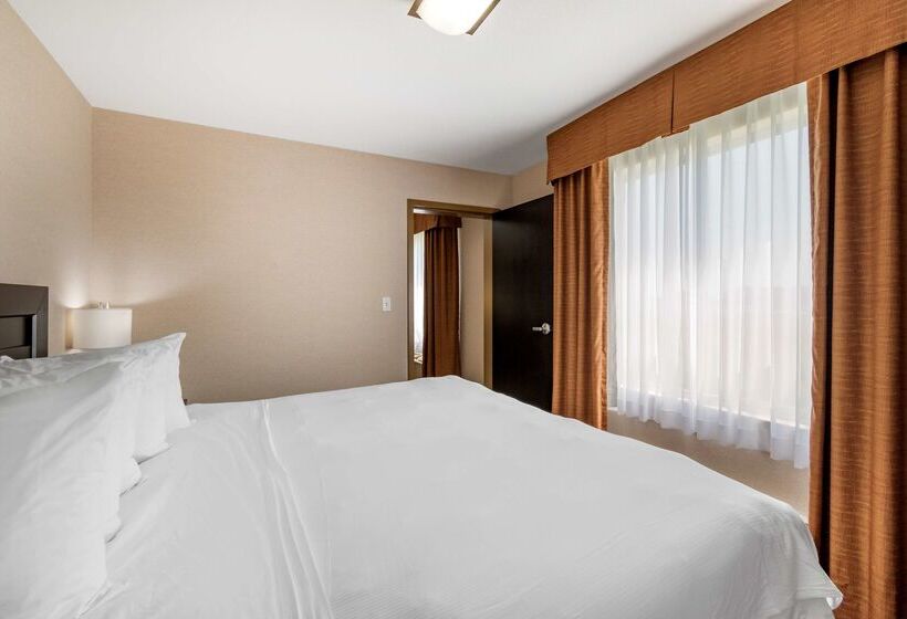 هتل Best Western Bonnyville Inn & Suites