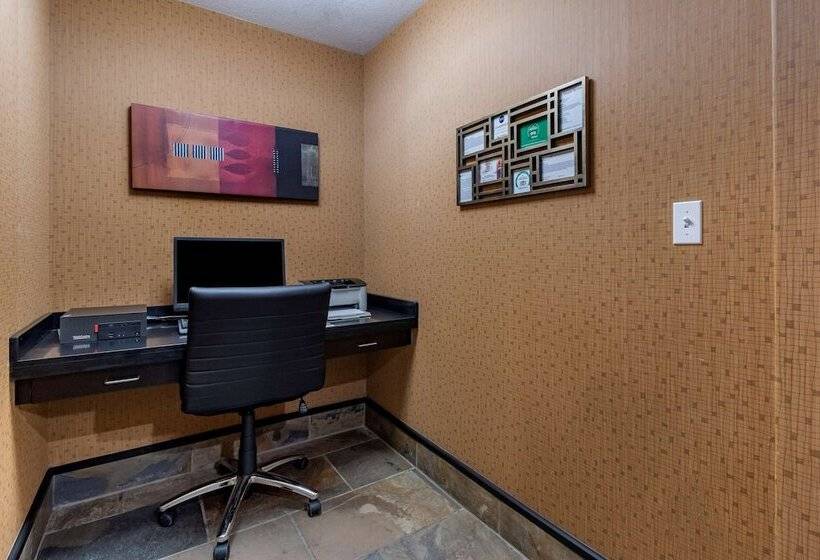 هتل Best Western Bonnyville Inn & Suites