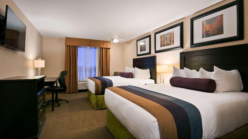 هتل Best Western Bonnyville Inn & Suites